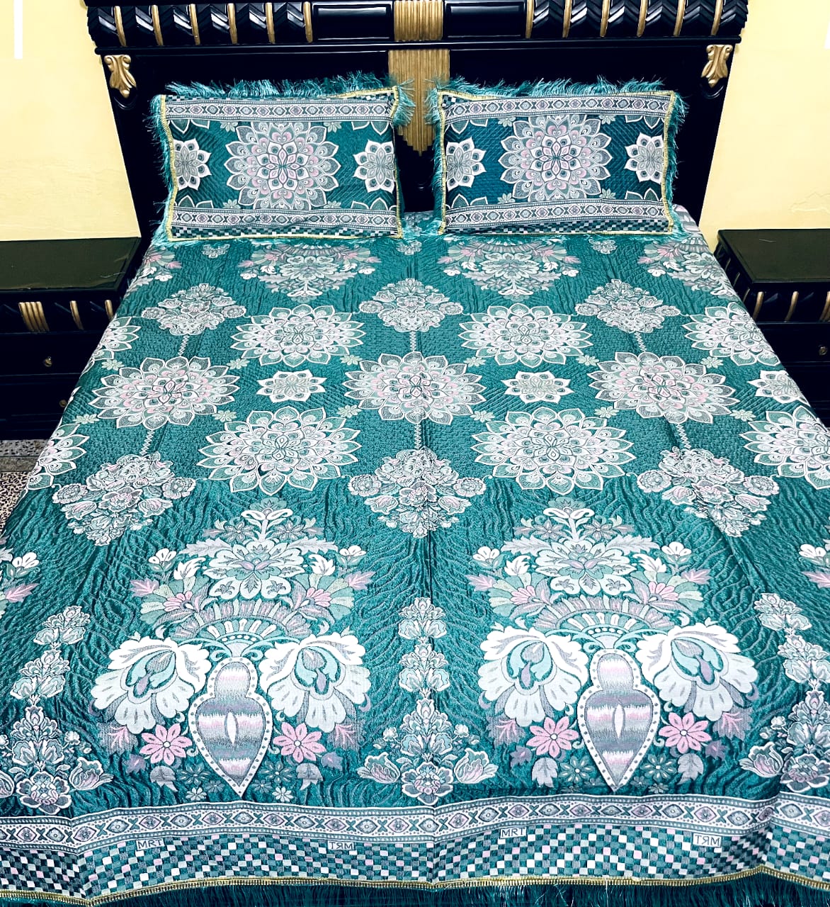 Multani Gola Double Bed Sheet